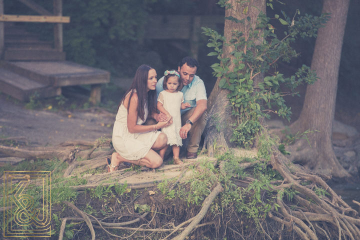 casual family photography at yates cider mill 03