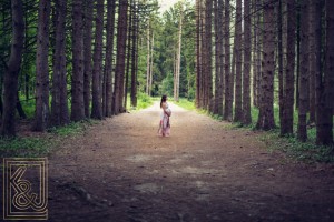 Detroit Forest Maternity Shoot