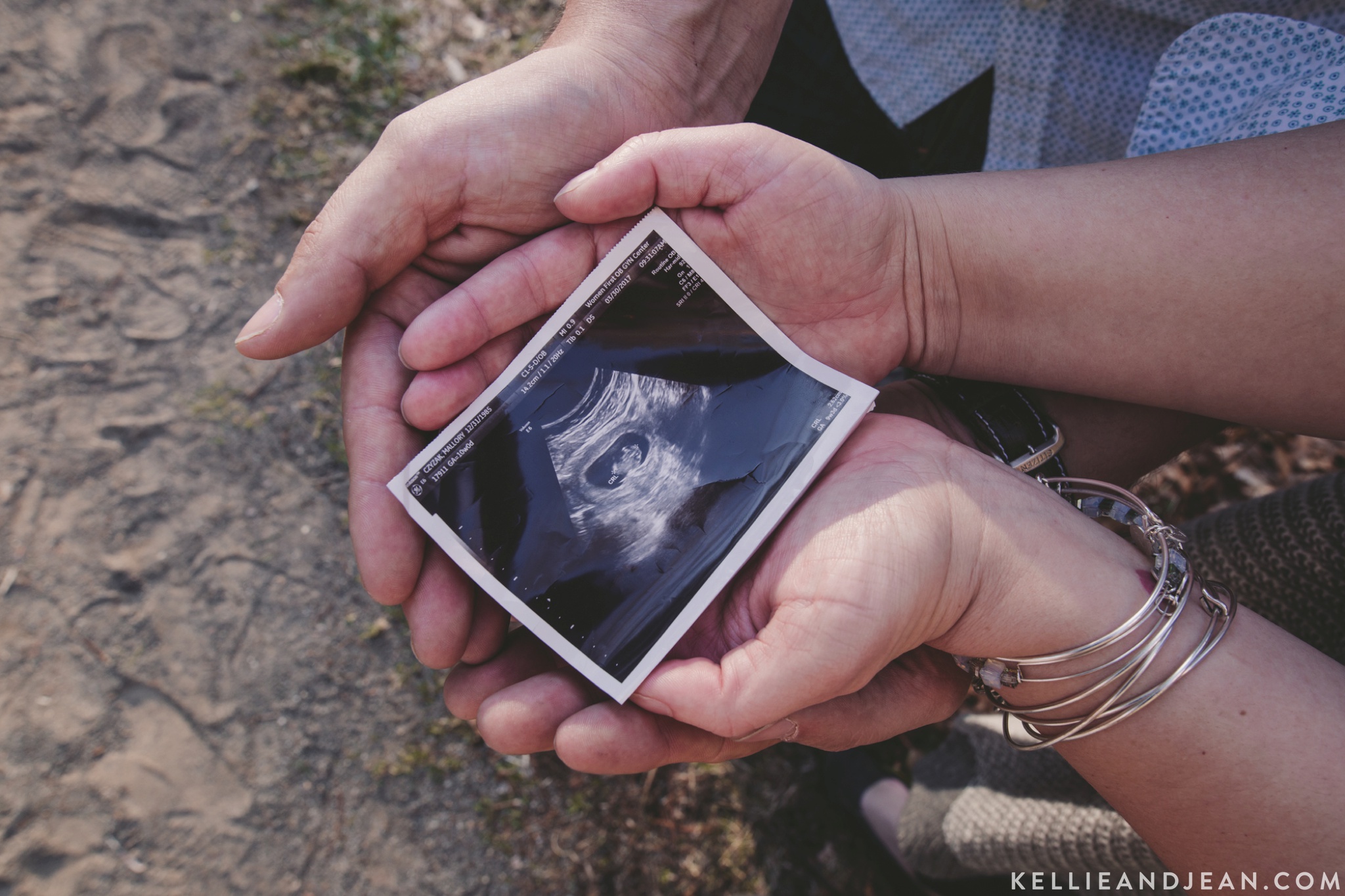 PREGNANCY ANNOUNCEMENT PHOTOS IN DETROIT 2