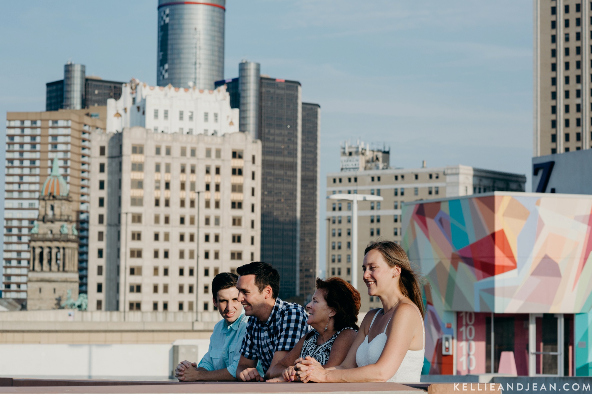 DOWNTOWN DETROIT FAMILY SESSION