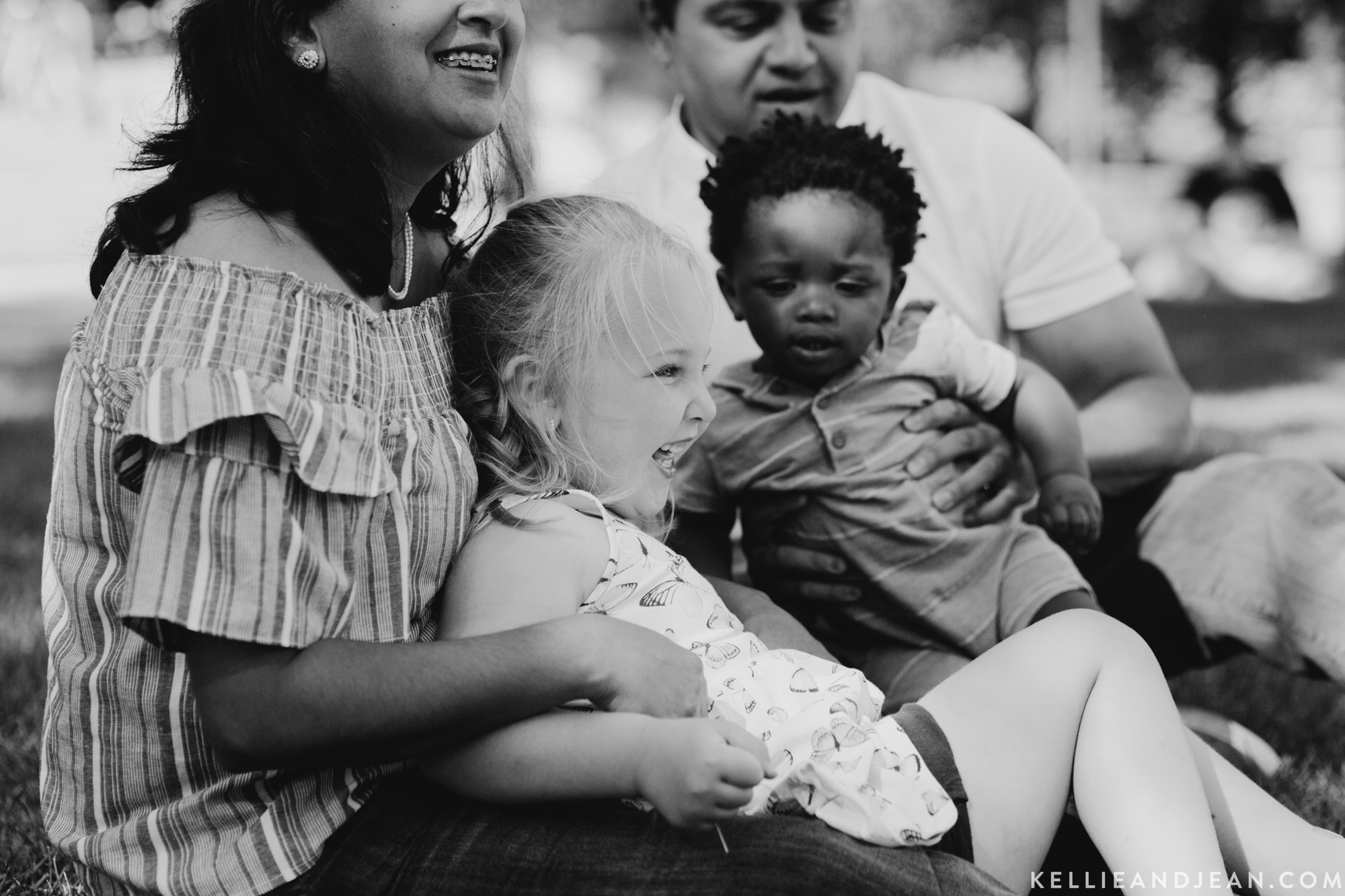 NATURAL METRO DETROIT FAMILY PHOTOGRAPHY BY KELLIE&JEAN PHOTOGRAPHY