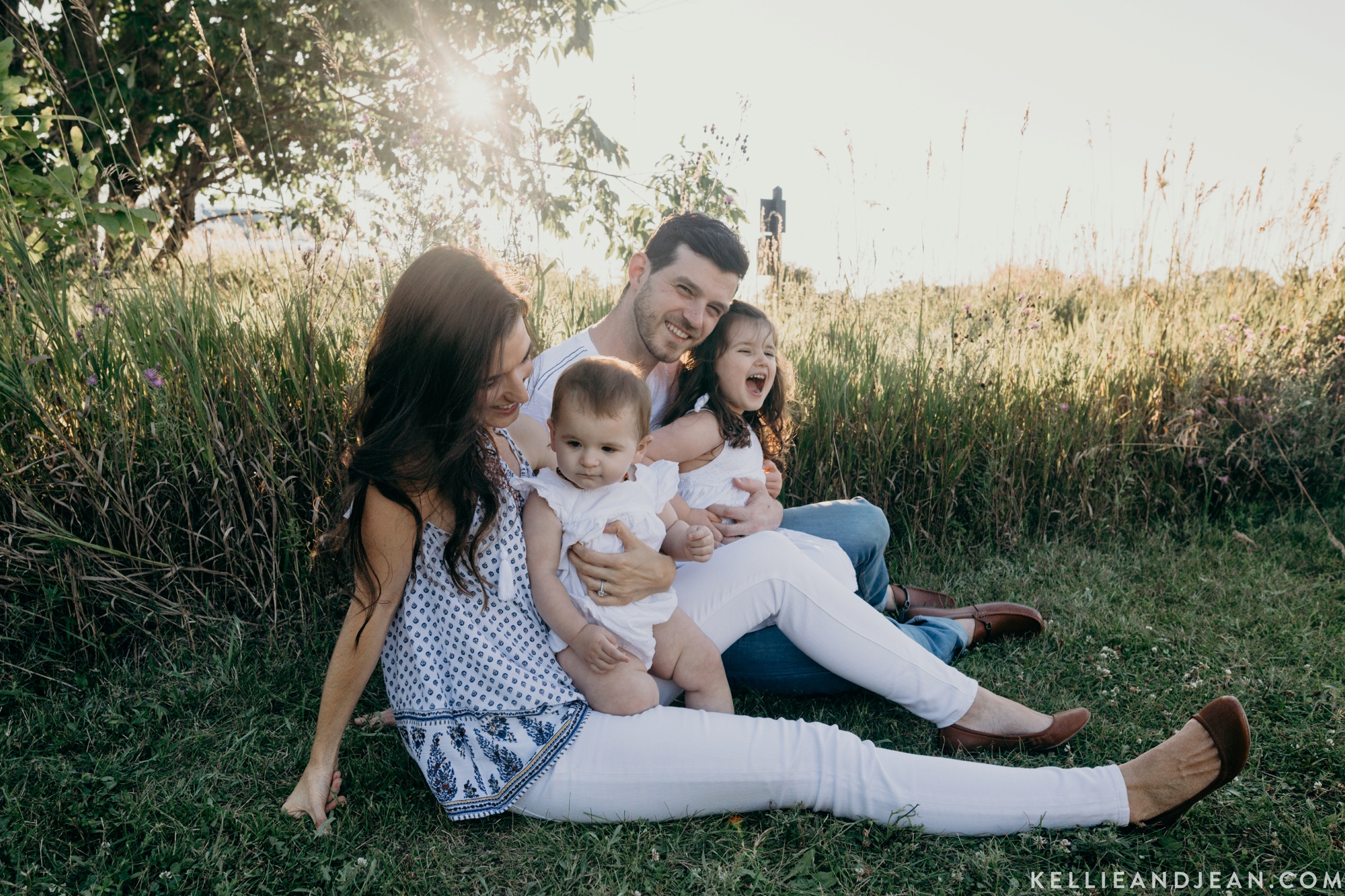 FAMILY PHOTOS IN A FIELD DETROIT