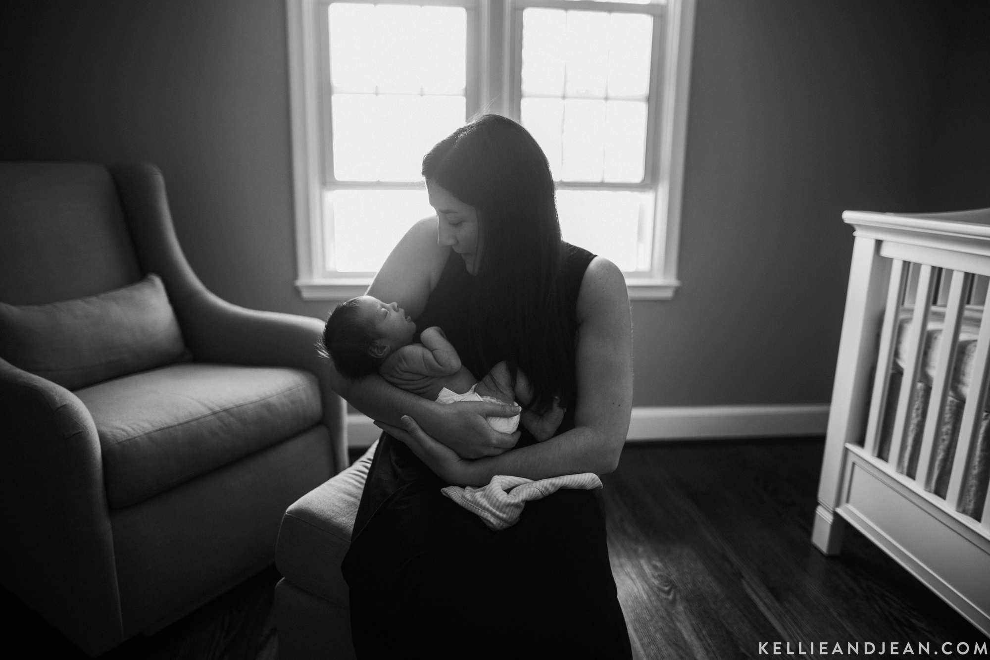 MOTHER AND NEW BABY PHOTOGRAPHY MICHIGAN