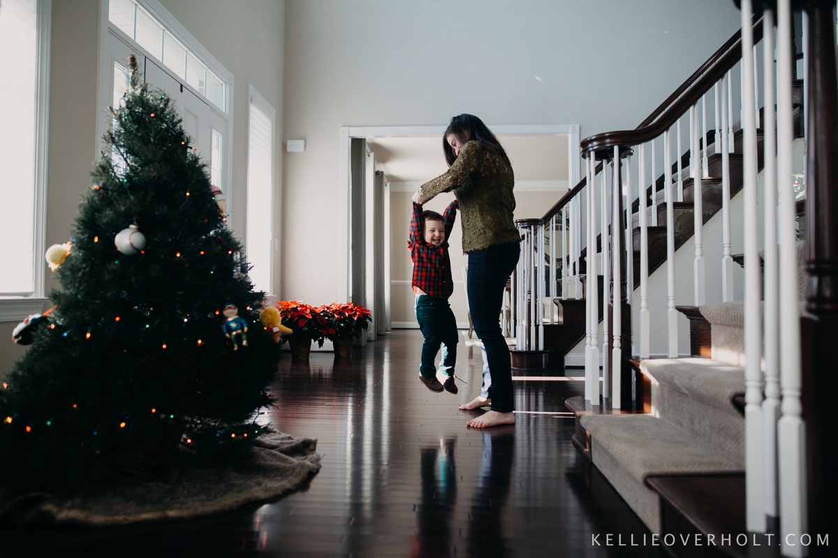 NATURAL METRO DETROIT FAMILY PHOTOGRAPHY BY KELLIE OVERHOLT PHOTOGRAPHY