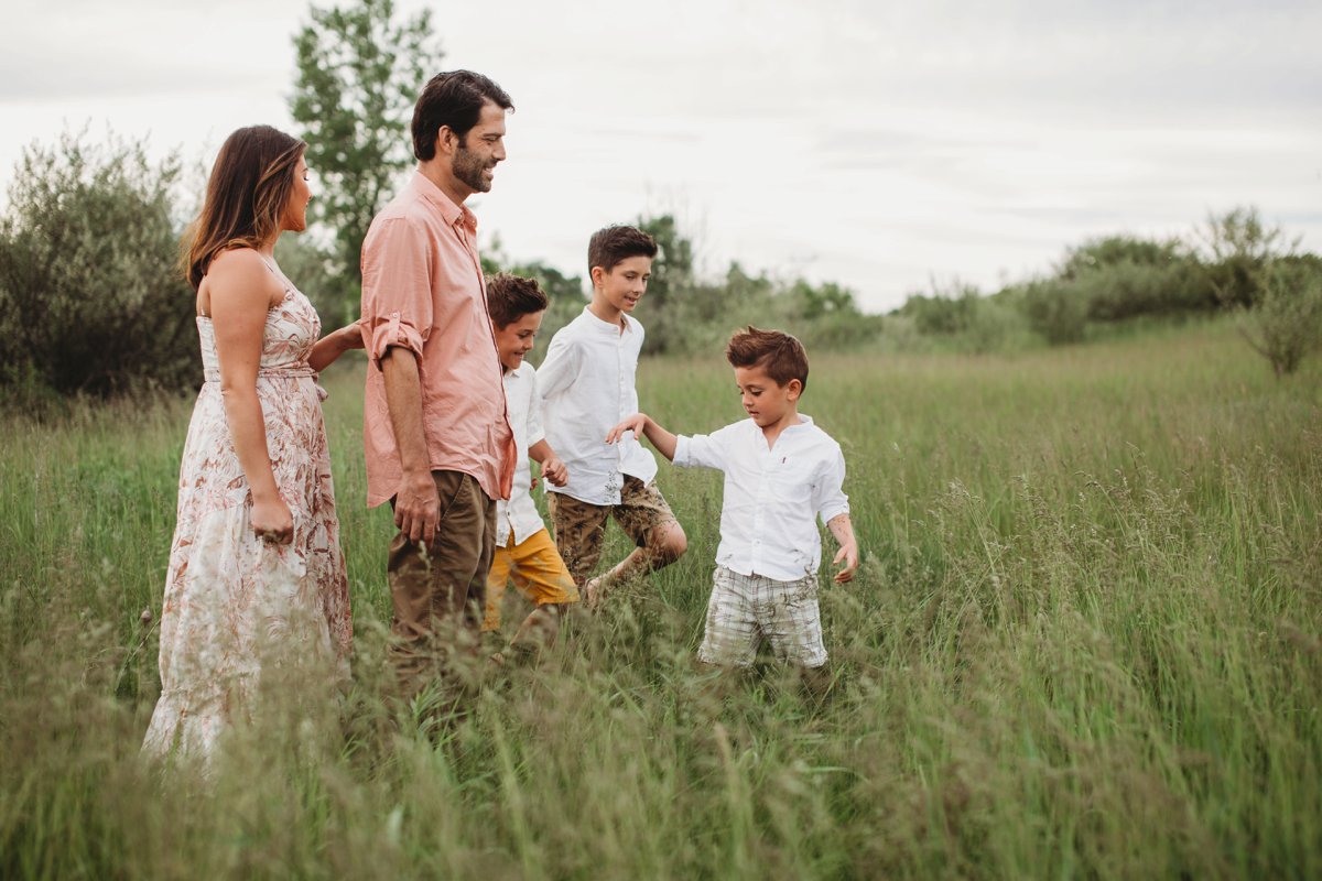 Family session in the field Holly, MI