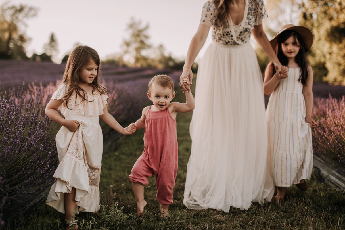 indigo lavender farm photo shoot | Natural Family Photography by Kellie ...