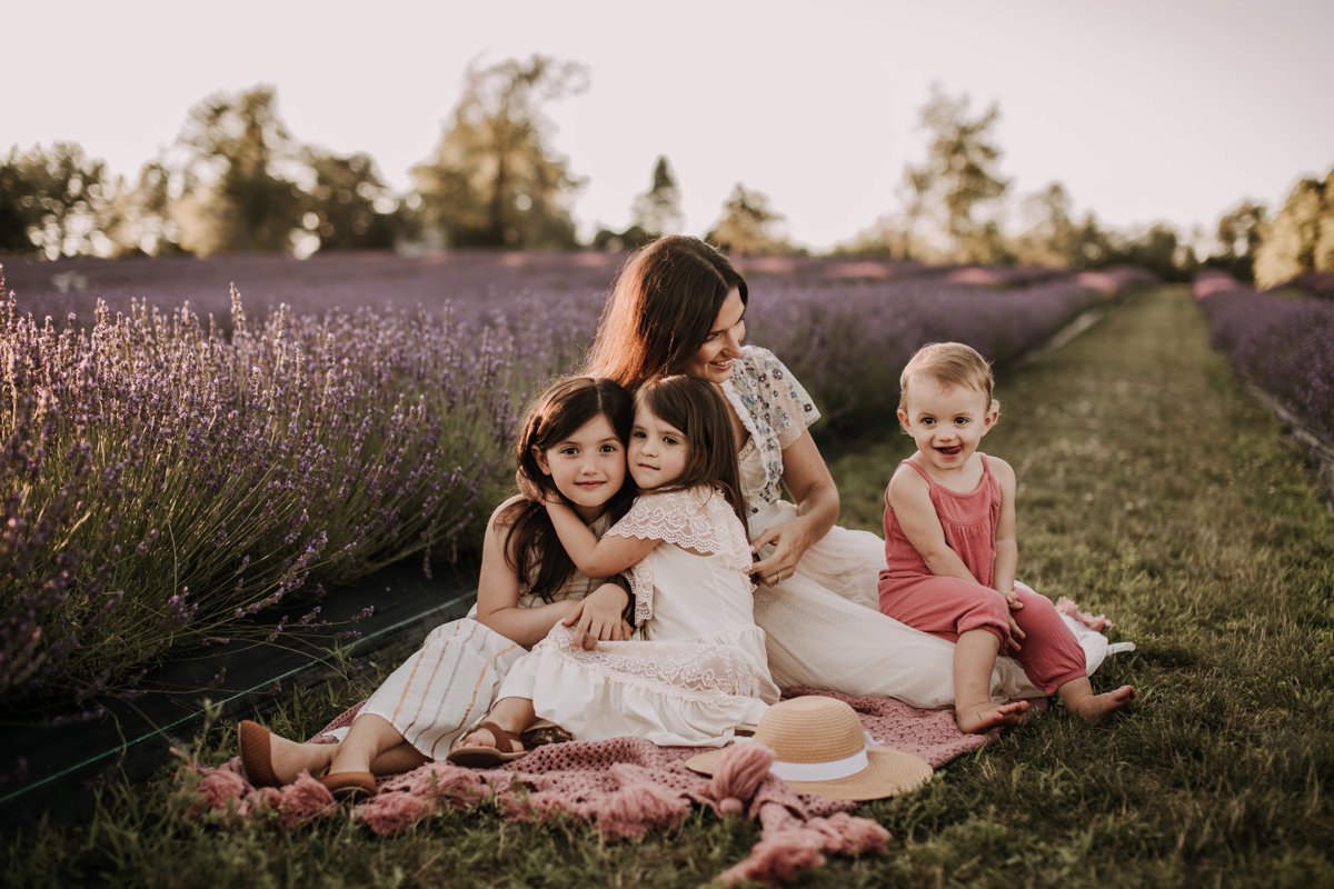 mother and daughters photo session michigan