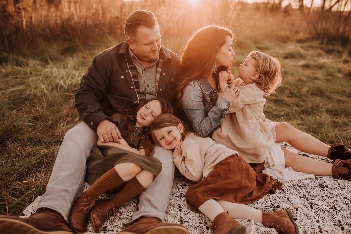 sunset family pictures michigan