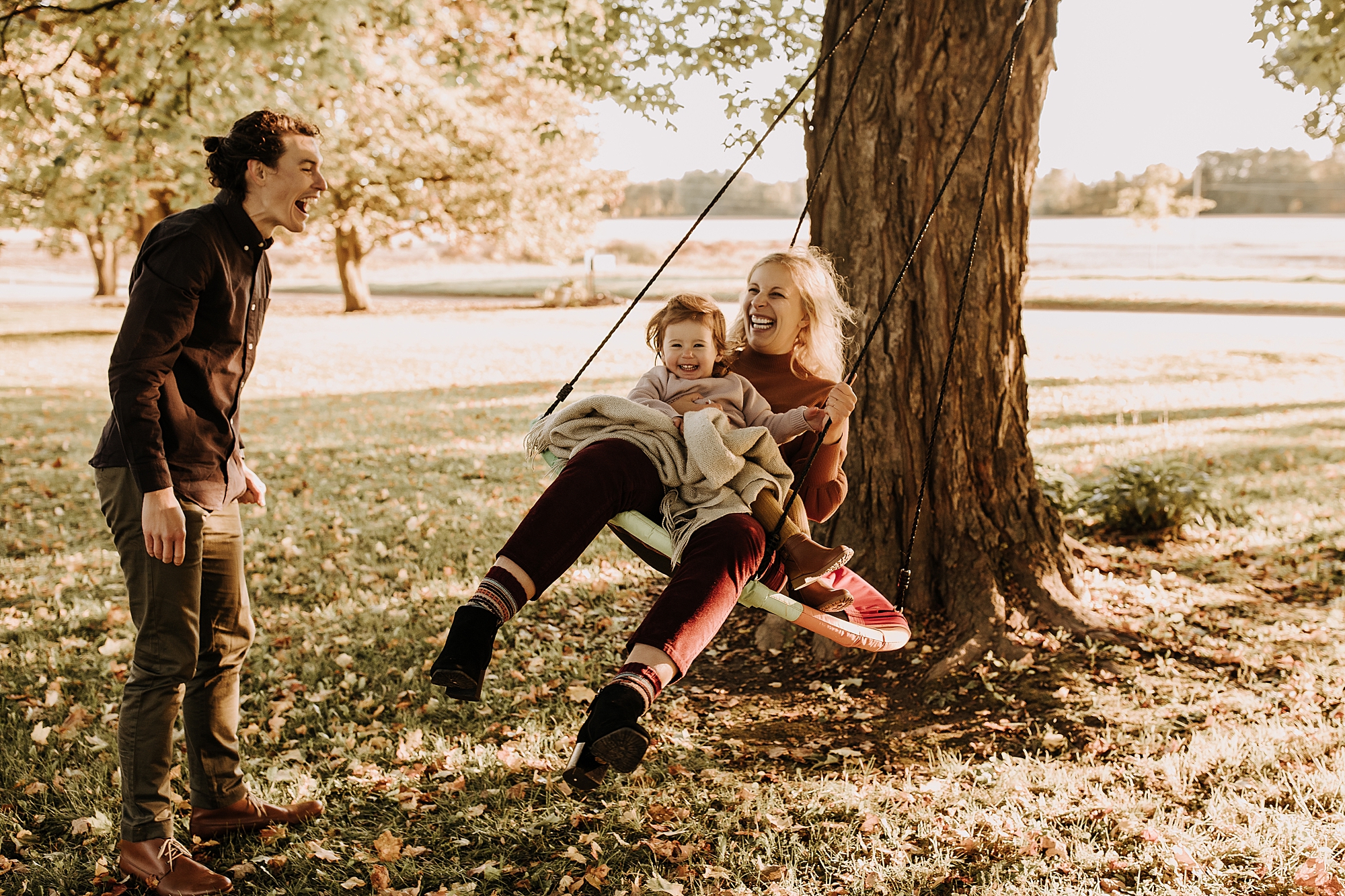 FAMILY PHOTOS WITH SWINGS MI