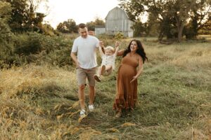 FAMILY MATERNITY PICS DETROIT MI
