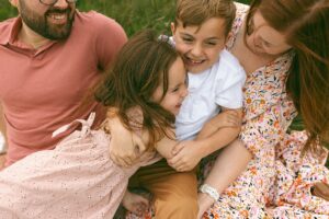 HAPPY SIBLINGS PHOTOS MI