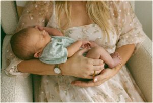 NEWBORN PHOTOGRAPHER SOUTH LYON