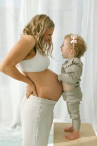 Natural Family Photography by Kellie Overholt Photography