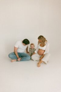 family maternity photographer mi