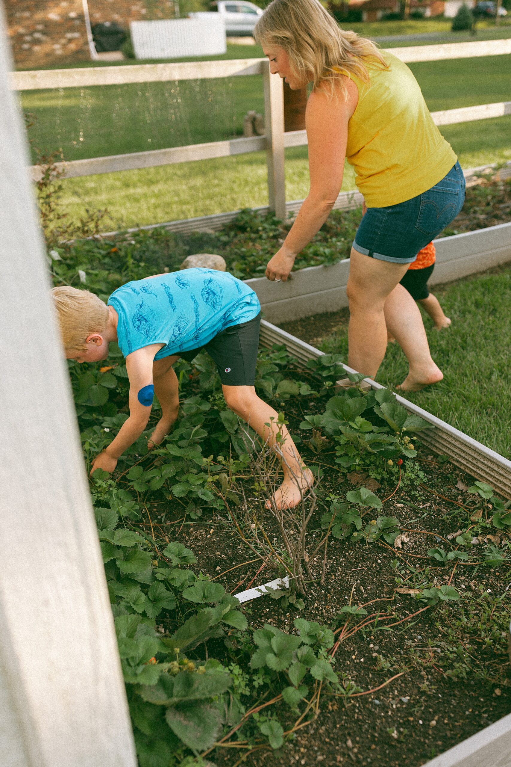 Family Gardening Pictures MI