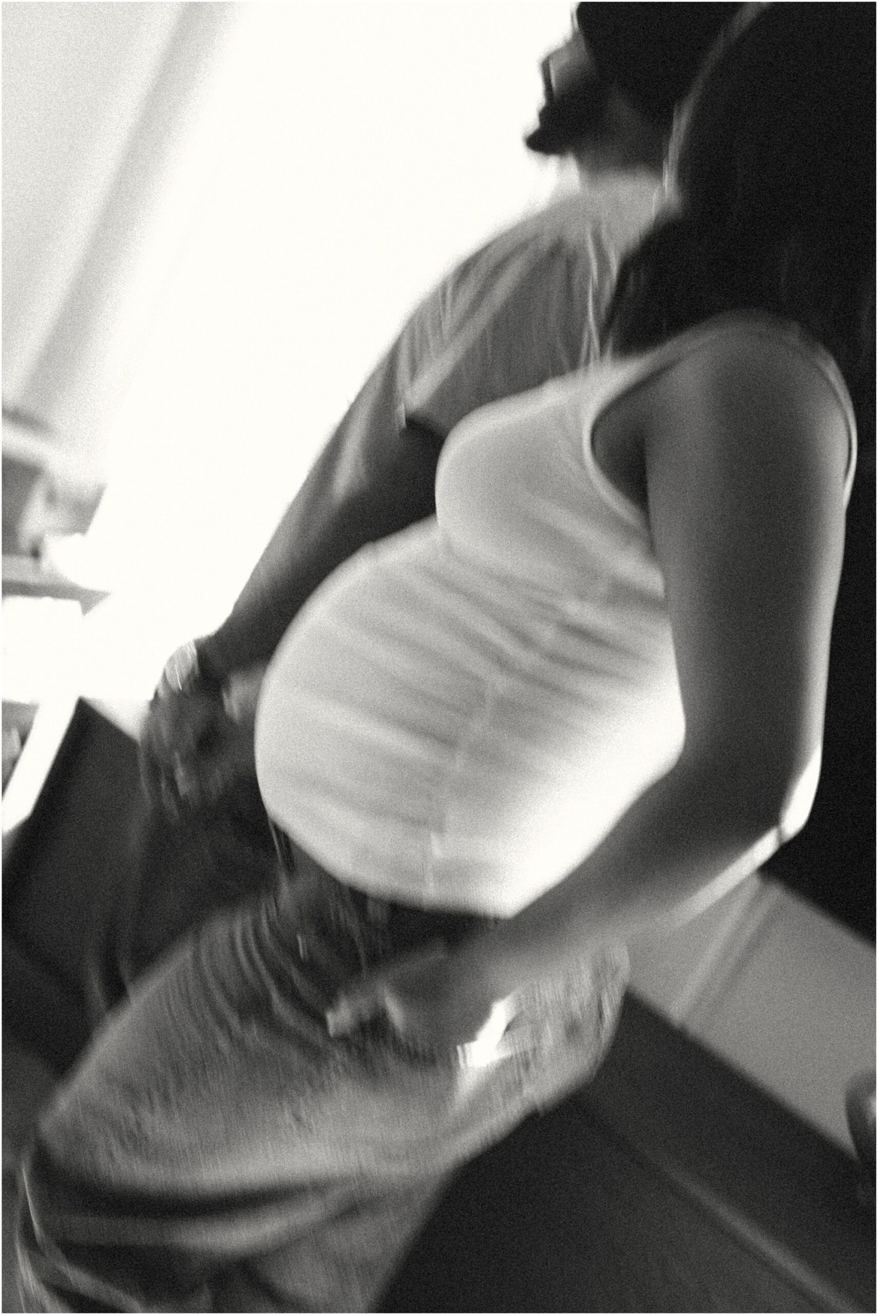 Maternity Pictures at Home Royal Oak MI